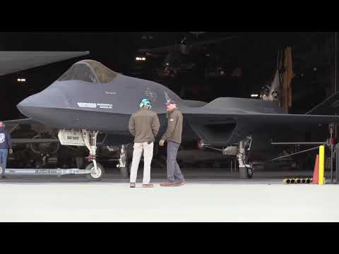 YF-23A vs. F-22A: The Untold Story of America's Ultimate Fighter Jet ...