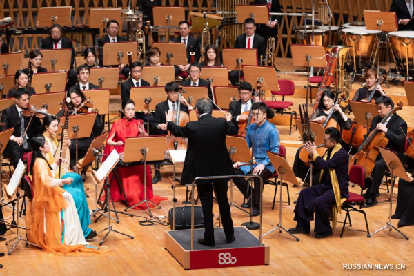 Состоялся концерт, приуроченный к церемонии открытия 22-го Китайского /Шанхайского/ международного фестиваля искусств
                                 
                                    Состоялся концерт, приуроченный к церемонии открытия 22-го Китайского /Шанхайского/ международного фестиваля искусств