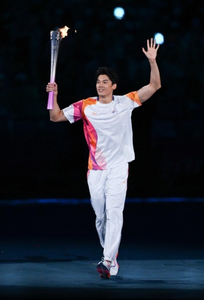 
                                    Срочно: На церемонии открытия Азиатских игр в Ханчжоу зажжена чаша с огнем Азиады
                                