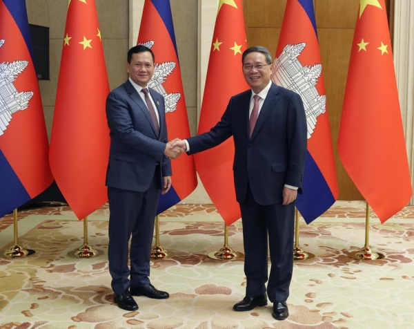 Премьер Госсовета КНР встретился с премьер-министром Камбоджи
                                 
                                    Премьер Госсовета КНР встретился с премьер-министром Камбоджи