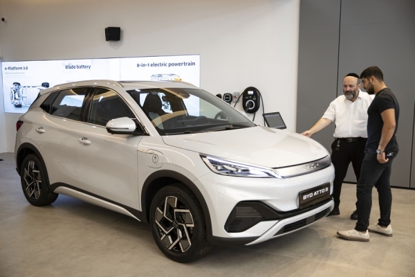 На долю китайских автобрендов пришлось 62 проц. продаж электромобилей в Израиле за первые три квартала
На долю китайских автобрендов пришлось 62 проц. продаж электромобилей в Израиле за первые три квартала