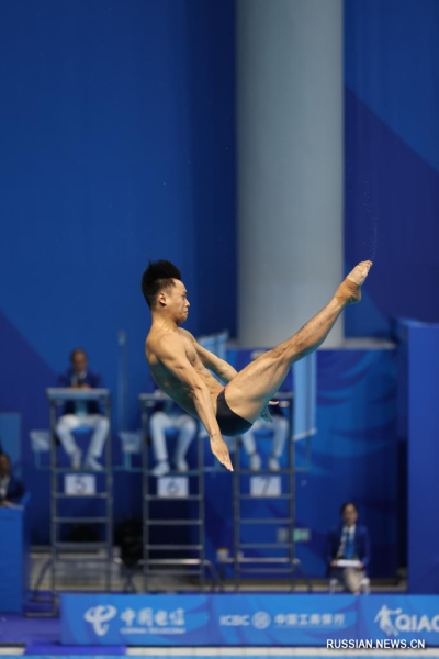 
                                    /Чэндуская Универсиада/ Китайские спортсмены заняли первое и второе места в финале по прыжкам в воду с трехметрового трамплина среди мужчин
                                