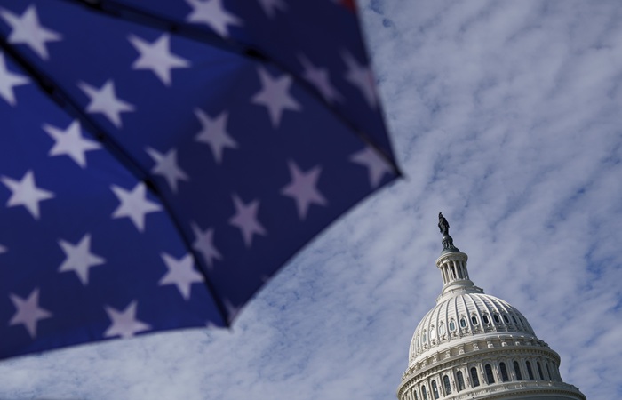 Комитет Сената США готовится принять три законопроекта об усилении давления на РФ Комитет Сената США готовится принять три законопроекта об усилении давления на РФ