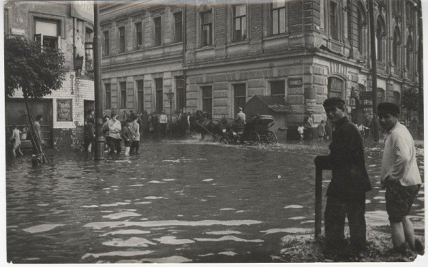Тьма Хитровки, лавки Охотного ряда и публичные дома Грачевки: Москва глазами Гиляровского
