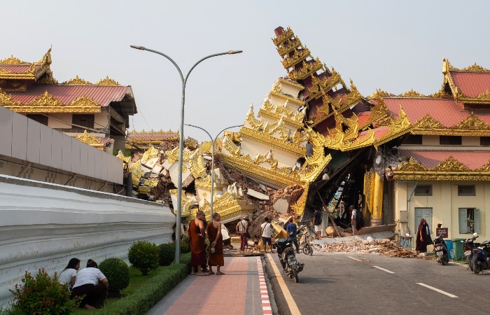 Жертвами землетрясения в Мьянме стали более 1,6 тыс. человек Жертвами землетрясения в Мьянме стали более 1,6 тыс. человек
