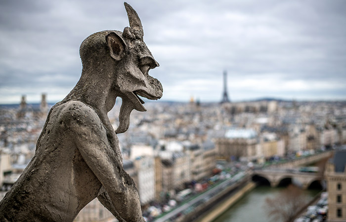 Власти Франции хотят брать плату с туристов за вход в собор Парижской Богоматери Власти Франции хотят брать плату с туристов за вход в собор Парижской Богоматери