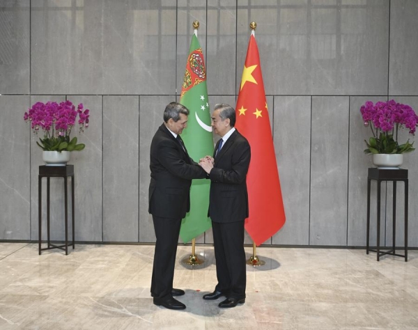 Глава МИД КНР встретился с заместителем премьер-министра, министром иностранных дел Туркменистана
Глава МИД КНР встретился с заместителем премьер-министра, министром иностранных дел Туркменистана