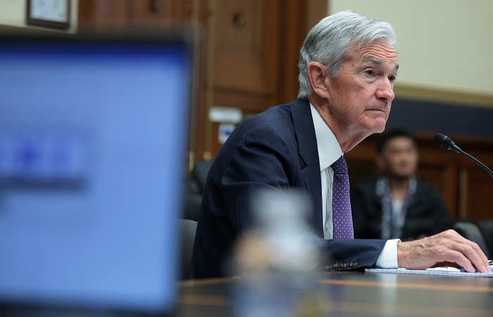 Рынок акций США упал из-за нападок Трампа на Пауэлла Рынок акций США упал из-за нападок Трампа на Пауэлла