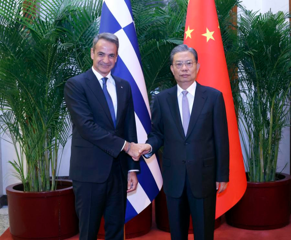 Председатель ПК ВСНП провел встречу с премьер-министром Греции
Председатель ПК ВСНП провел встречу с премьер-министром Греции