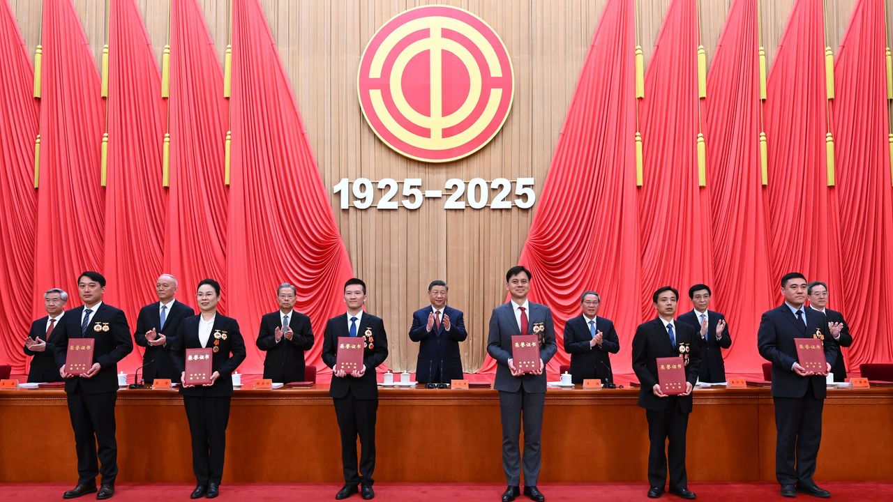 Ceremony to  honor model workers and exemplary individuals at the Great Hall of the People in Beijing