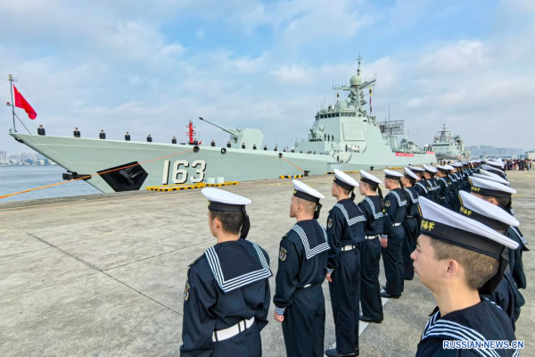 
                                    46-я флотилия ВМС НОАК отправилась в Аденский залив для конвоирования судов
                                