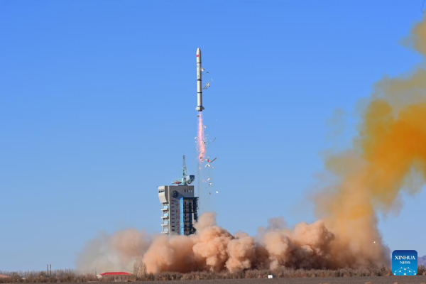 
                                    Китай успешно запустил спутник для мониторинга цвета океана 
                                