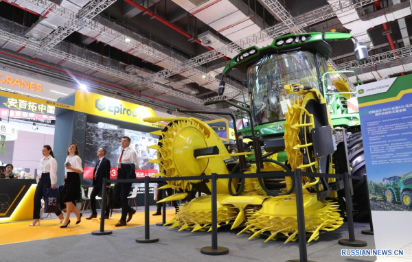 
                                    В Шанхае открылось 6-е CIIE
                                