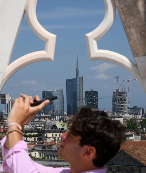 Новый пассажирский авиамаршрут свяжет китайский город Чунцин и Милан
Новый пассажирский авиамаршрут свяжет китайский город Чунцин и Милан