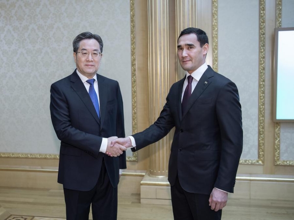 Китай расширит сотрудничество и укрепит отношения с Туркменистаном -- вице-премьер Госсовета
Китай расширит сотрудничество и укрепит отношения с Туркменистаном -- вице-премьер Госсовета