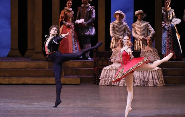 Большой театр представил в Пекине балет "Дон Кихот" Большой театр представил в Пекине балет "Дон Кихот"