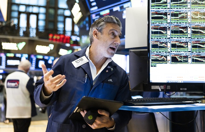 Уолл-стрит закрылась в плюсе, Dow Jones прибавил 1,4%