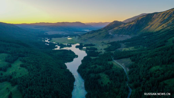 
                                    Живописный Канас во время пика туристического  сезона
                                