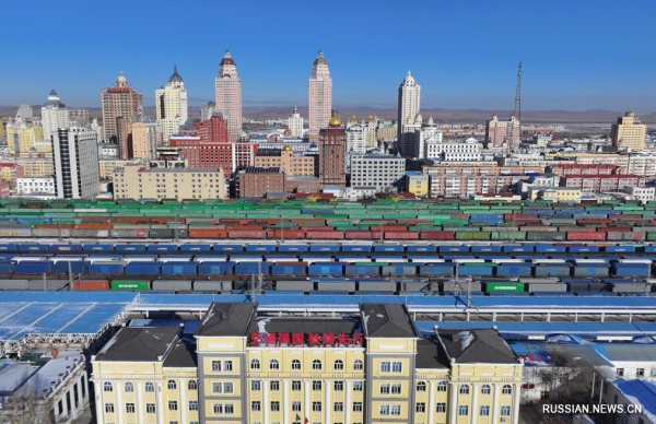 
                                    Грузооборот через железнодорожный КПП Маньчжоули с начала 2025 года превысил 20 млн тонн  
                                