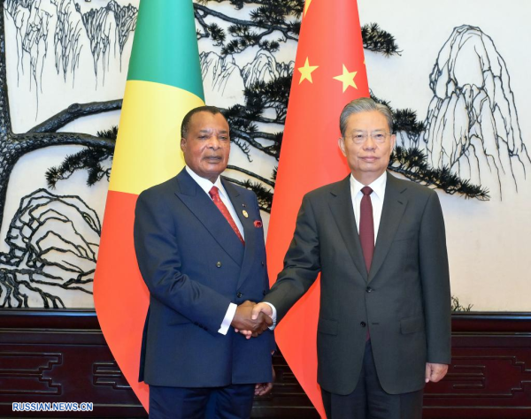 
                                    Чжао Лэцзи встретился с президентом Республики Конго
                                