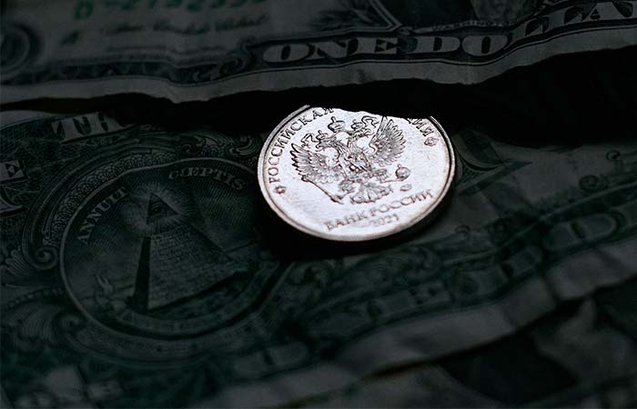 Рубль в четверг повысился в паре с юанем, обновив максимум с начала сентября Рубль в четверг повысился в паре с юанем, обновив максимум с начала сентября