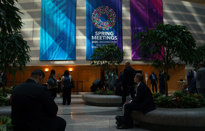 МВФ призвал США сокращать бюджетный дефицит и госдолг МВФ призвал США сокращать бюджетный дефицит и госдолг