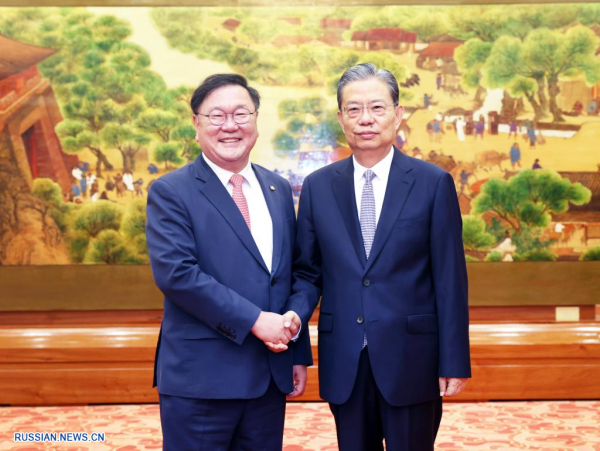 Председатель ПК ВСНП встретился с президентом Союза парламентариев РК и Китая
                                 
                                    Председатель ПК ВСНП встретился с президентом Союза парламентариев РК и Китая