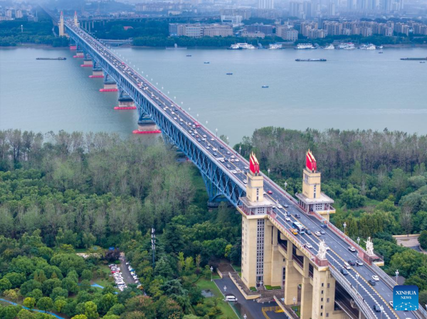 
                                    В Китае наступил пик обратного пассажиропотока к концу каникул по случаю Национального праздника  
                                