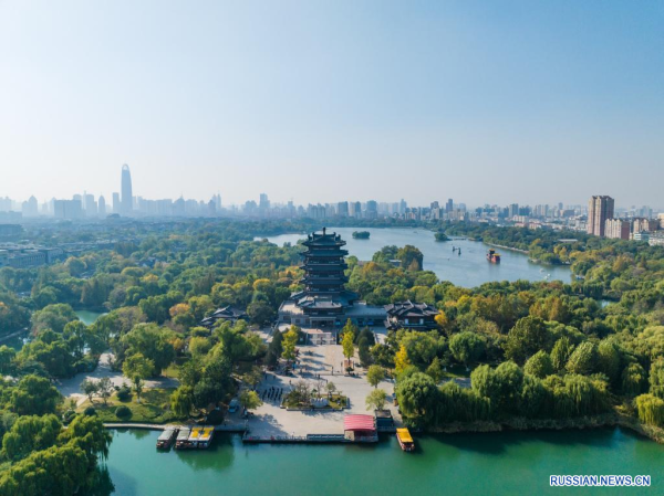 Осенний пейзаж озера Дамин
Осенний пейзаж озера Дамин