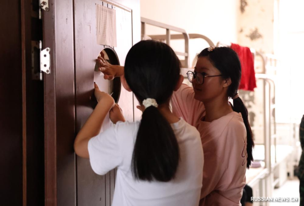 В г. Шулань пров. Цзилинь эвакуировано более 12 тыс. пострадавших от проливных дождей жителей
В г. Шулань пров. Цзилинь эвакуировано более 12 тыс. пострадавших от проливных дождей жителей