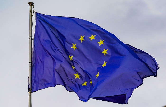 ЕС начал работу над новым пакетом санкций в отношении РФ и Белоруссии ЕС начал работу над новым пакетом санкций в отношении РФ и Белоруссии