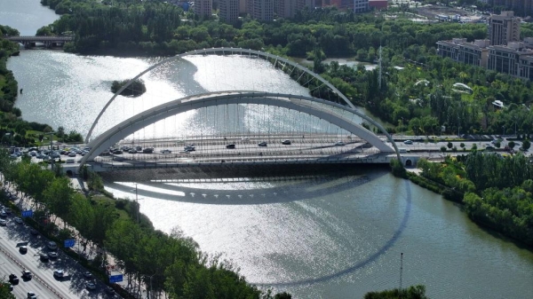 
                                    Летние пейзажи в городе Иньчуань
                                
